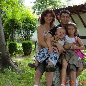 Meet your Posher, Galia